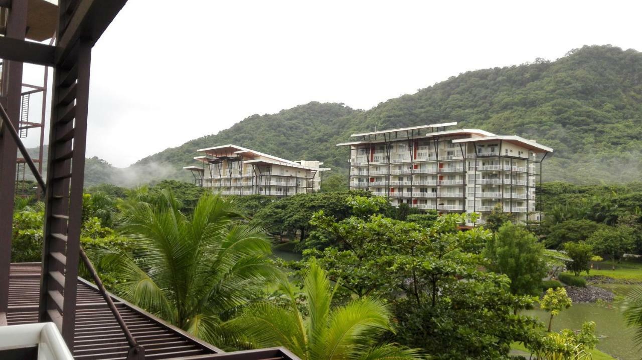 Lagoon View Family Suite In Pico De Loro Cove, Насугбу Екстер'єр фото